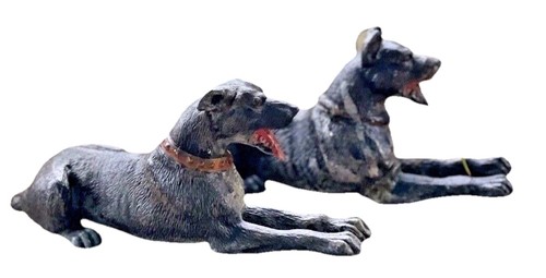 Coppia statuina cane