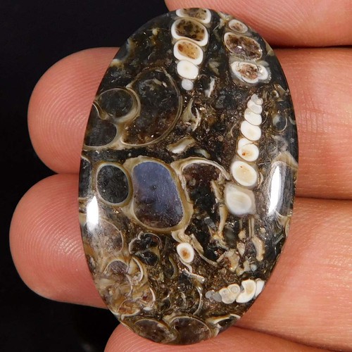 Pietra preziosa - ct,