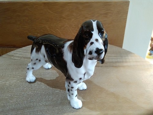 Royal doulton small springer - royal,