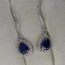 Orecchini pendenti zaffiro blu