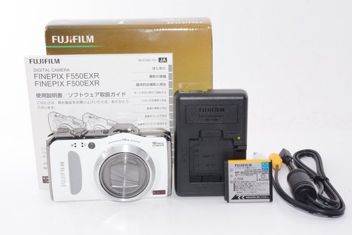 Fotocamera digitale compatta