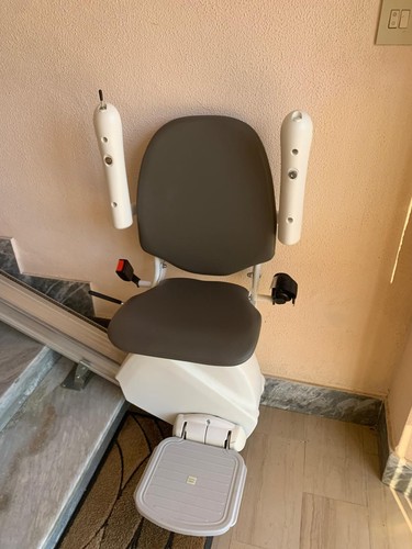Montascale per anziani - , 10