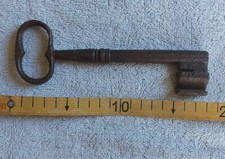 Antica Chiave In Ferro