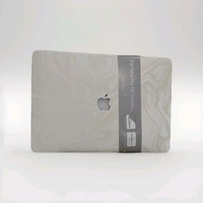 Protects MacBook Pro 13" 