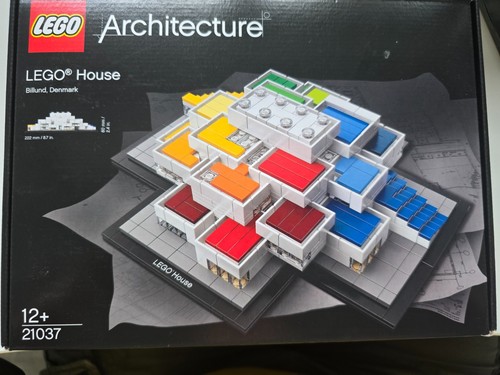 Lego architecture set 21037 - lego,