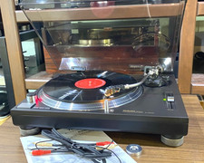 Giradischi Technics SL-1200MK4
