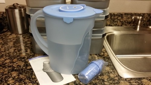 Leggermente usato tupperware - leggermente, usato~tupperware