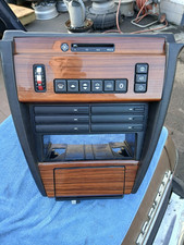 Console centrale USA marrone