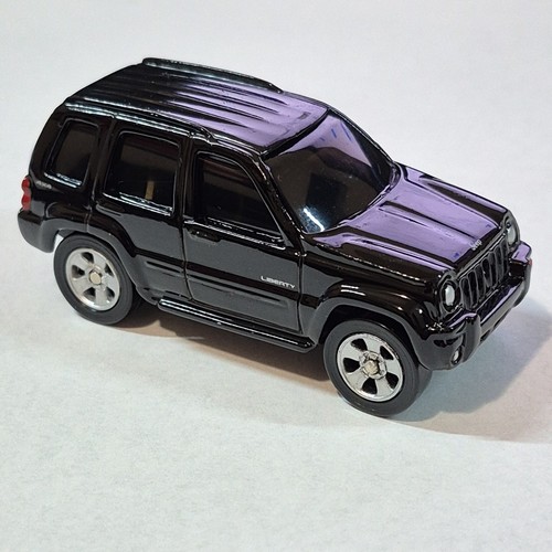 Miasto jeep liberty 4x4 - 1/64,