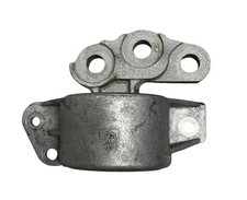 SUPPORTO / STAFFA MOTORE DX
