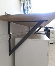 Staffa in metallo resistente