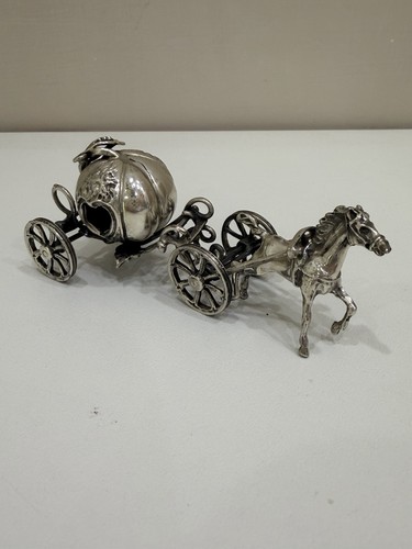 Carrozza con cavallo - cavallo, in