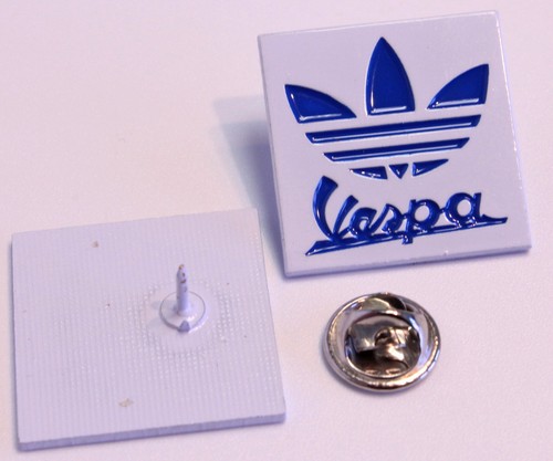 Vespa rose blue pin - rose, 592)