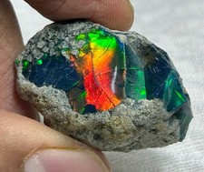 Opale nero grezzo di alta