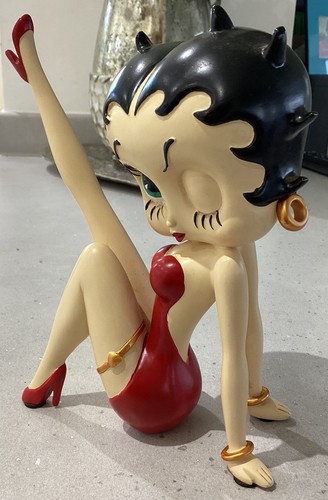 Betty boop leg - boop, up