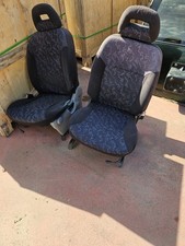 Sedili Dx E Sx Nissan Terrano 2