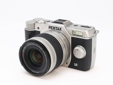 Fotocamera digitale mirrorless PENTAX Q10 argento con obiettivo 5-15 mm usata