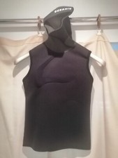 Sottomuta Oceanic tg. M 3mm. con cappuccio