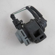 Valvola Egr 8200201099 per RENAULT MASTER MK2 2002-2006 usata (56402)