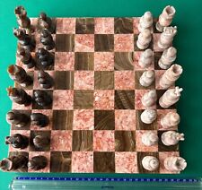 SCACCHIERA CON  BASE  E PEDINE IN ALABASTRO MESSICANO-ANNO 1974