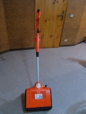 SPAZZANEVE ELETTRICO, usato. Adatto per piccoli spazi.