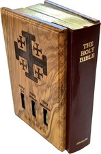 Bibbia cattolica in legno di