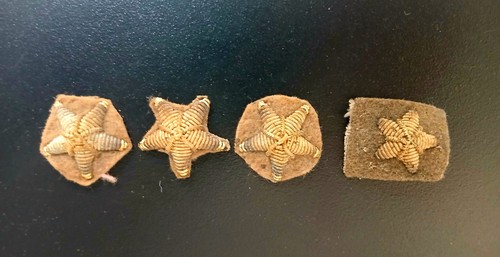 Stellette militari ricamo - in,