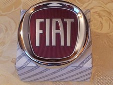 frieze crest logo Fiat 500L