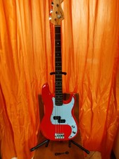 FENDER SQUIER PRECISION