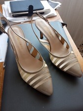 eleganti scarpe décolleté