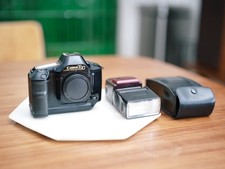 Canon T90 + 300TL flash +
