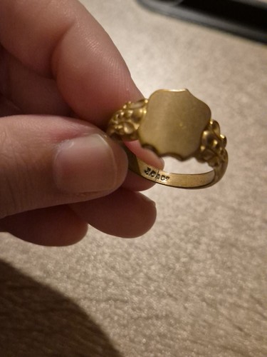 Anello antico scudo con
