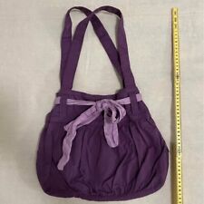 Borsa Brandy Melville con fiocco viola e lilla.