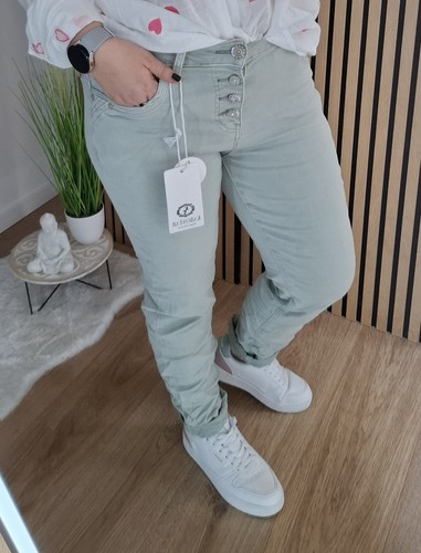 Pantaloni jeans larghi