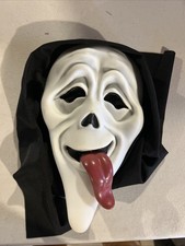 Faccia fantasma spaventosa