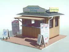 Edicola, compensato laserato +