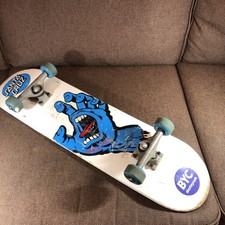 Santa Cruz Skateboard Mano