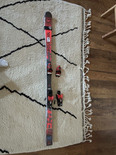 Sci rossignol hero - sci,