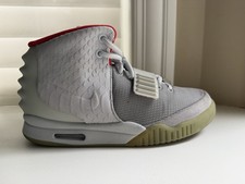 nike air yeezy 2 nrg pure