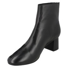 Donna Leather Collection