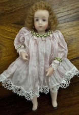 Artist Doll 3,5 IN bambola arti in porcellana vestito rosa snodato Lee Feickert