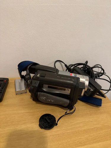 Sony digital handycam digital8 - sony,