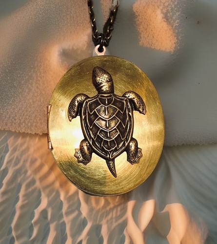 Collana medaglione tartaruga