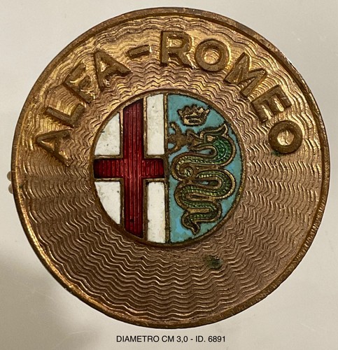 Alfa romeo milano distintivo - milano,