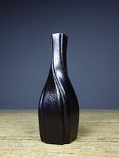 Vasi squisiti intagliati legno