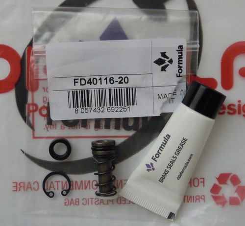 Formula kit pistone - formula,