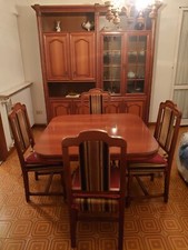 Mobili soggiorno anni 60 in legno massello (mobile vetrine + tavolo e 4 sedie)