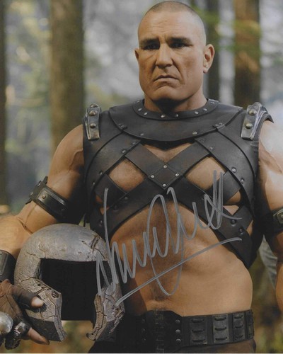 Vinnie jones 10x8 signed - jones,