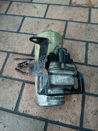 Pompa servosterzo elettrica