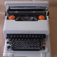 MACCHINA DA SCRIVERE OLIVETTI VALENTINE BIANCA DESIGN S0TTSASS E KING 1970